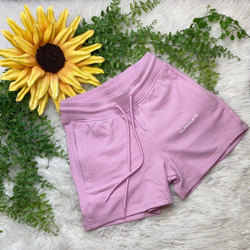 Alphalete Core Women Shorts Lilac Size S,M,L,XL
